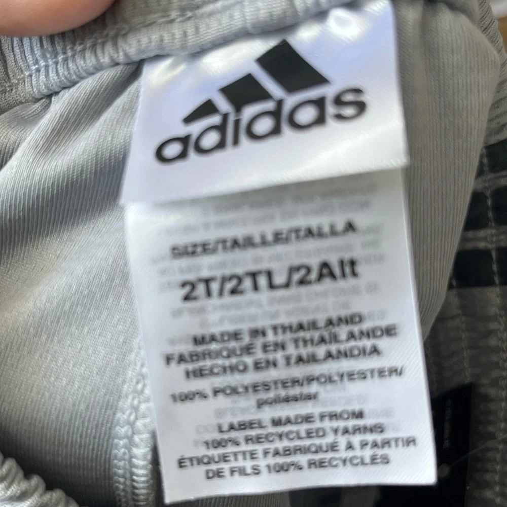 Adidas Kids Shorts Size 2T - Picture 5 of 5